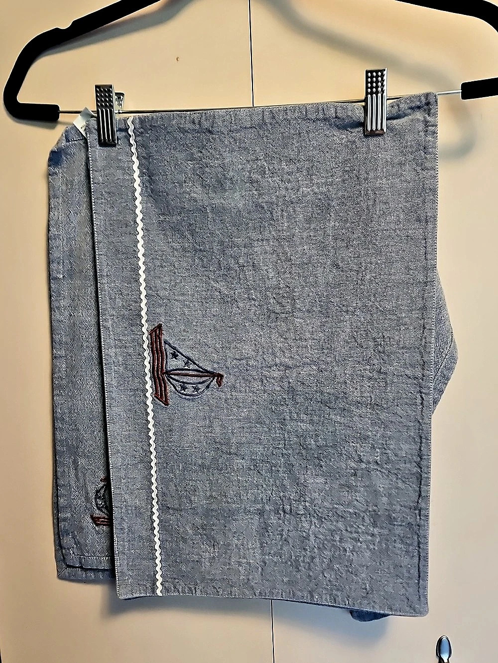 Embroidered Sailboat Runner And 2Hand Towe Or Napkins/placematsl in Blue & White